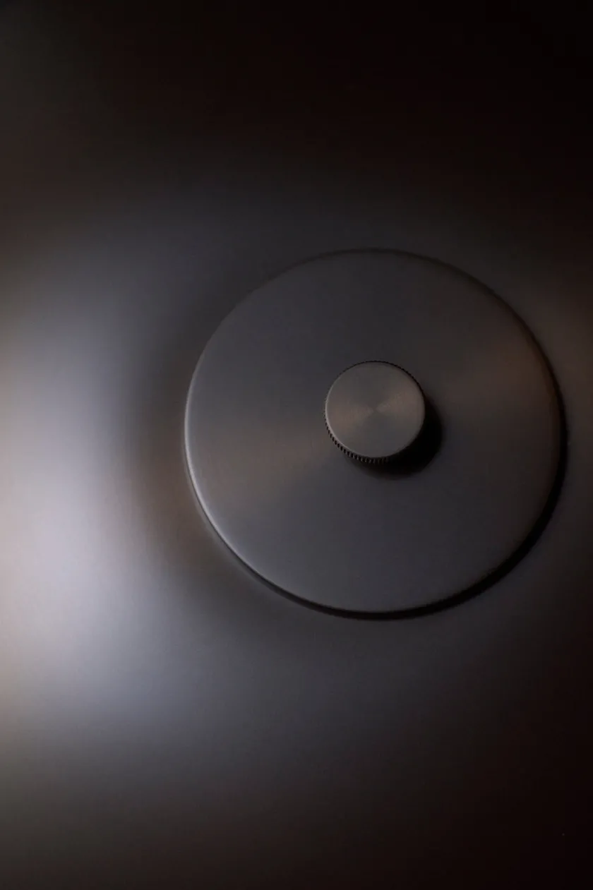 Louis Poulsen PH 3/2 Bordlampe, messing metalliseret fra> Skrivebordslamper|Spots