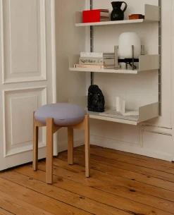 Fredericia Furniture Pioneer Stool, lacquered oak/zero 0001 fra><noscript><img width=