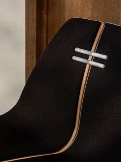 Fritz Hansen PK23 forsidepolstret, Walnut af Poul Kjærholm><noscript><img width=