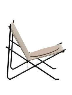 Fritz Hansen PK4 Loungestol i natur, sort stel af Poul Kjærholm><noscript><img width=