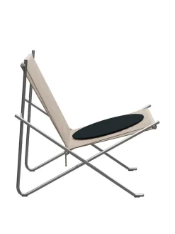 Fritz Hansen PK4 Loungestol i natur, sort stel af Poul Kjærholm><noscript><img width=