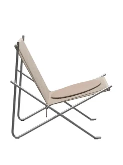 Fritz Hansen PK4 Loungestol i natur, sort stel af Poul Kjærholm><noscript><img width=