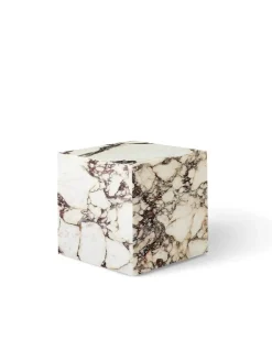 Audo Copenhagen Plinth Cubic Rose Calacatta Viola marmor fra> Sideborde Og Små Borde