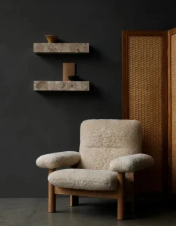 Audo Copenhagen Plinth Shelf Grey Kendzo marmor fra><noscript><img width=