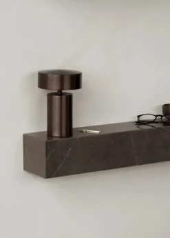 Audo Copenhagen Plinth Shelf Grey Kendzo marmor fra><noscript><img width=