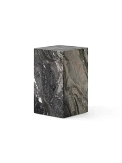 Audo Copenhagen Plinth Tall, grey galaxy marble fra> Sideborde Og Små Borde