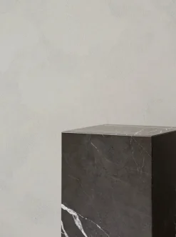 Audo Copenhagen Plinth Tall Grey Kendzo marmor fra><noscript><img width=