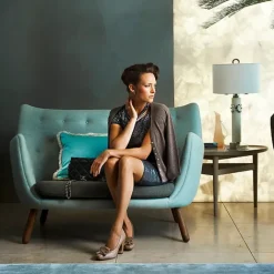 House of Finn Juhl Poet Sofa af Finn Juhl><noscript><img width=