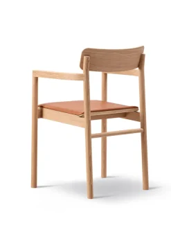 Fredericia Furniture Post Spisebordsstol, sædepolstret max 95 læder fra><noscript><img width=