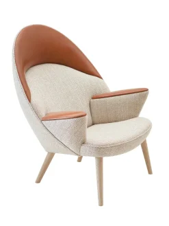 PP Møbler PP521 Den Polstrede Påfugl af Hans J. Wegner><noscript><img width=