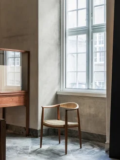 PP Møbler PP501 The Chair af Hans J. Wegner><noscript><img width=