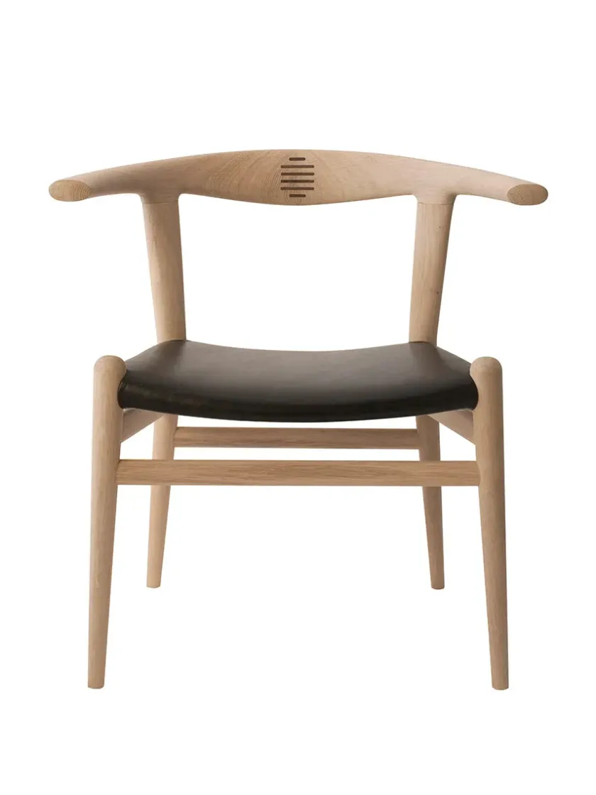 PP Møbler PP518 Tyrestol m. polstret sæde af Hans J. Wegner> Spisebordsstole