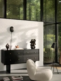 GUBI Private Sideboard, brown/black stained fra> Skænke