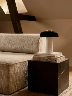 Audo Copenhagen Reverse Table Lamp, carrara black fra> Spots