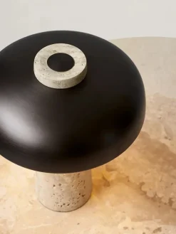 Audo Copenhagen Reverse Table Lamp fra> Spots
