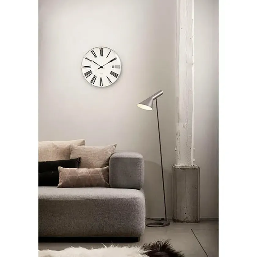 Arne Jacobsen Clocks Roman Vægur af Arne Jacobsen (Ø: 16)> Gaver Til Ham|Vægure