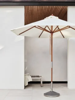 Fritz Hansen Skagerak Messina Parasol Ø300, Light Apricot/Dark Green Stripes fra><noscript><img width=