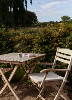 Fritz Hansen Skagerak Selandia Sæt, 2 stole og bord 75 fra><noscript><img width=