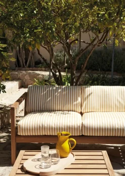 Fritz Hansen Skagerak Virkelyst 2 pers. Sofa, Honey Yellow fra><noscript><img width=