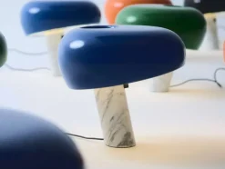 Flos Snoopy Bordlampe, navy blue fra> Spots