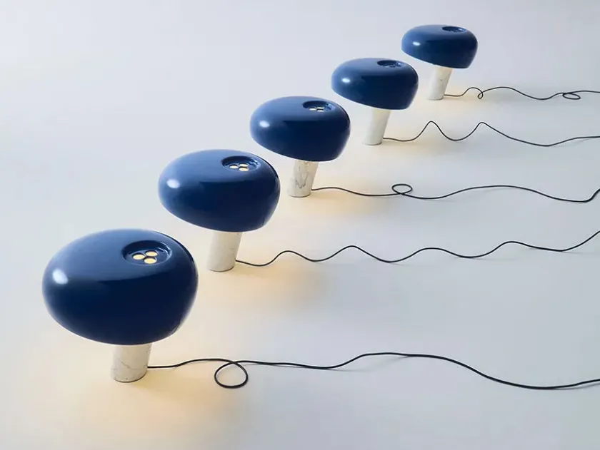 Flos Snoopy Bordlampe, navy blue fra> Spots