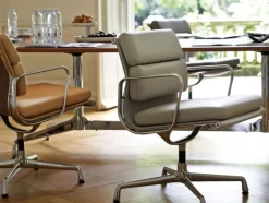 Vitra Soft Pad Chair EA 217 Kontorstol, sort læder/krom stel fra><noscript><img width=