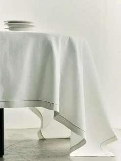 Louise Roe S.R. Table Cloth 01 fra> Køkkentekstiler