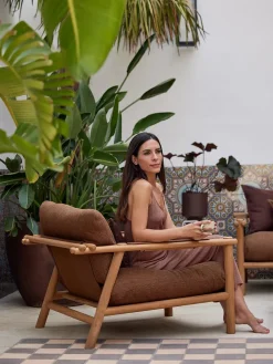 Cane-line Sticks Loungestol, teak fra> Udendørs Loungemøbler|Havestole