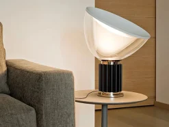 Flos Taccia Bordlampe, small fra> Spots