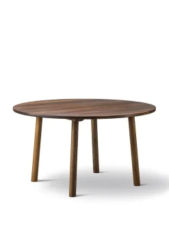 Fredericia Furniture Taro Spisebord Ø120 cm, røget eg fra> Spiseborde