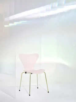 Fritz Hansen 70th Anniversary Edition 3107 Spisebordsstol, 7:14 AM Blue af Arne Jacobsen><noscript><img width=