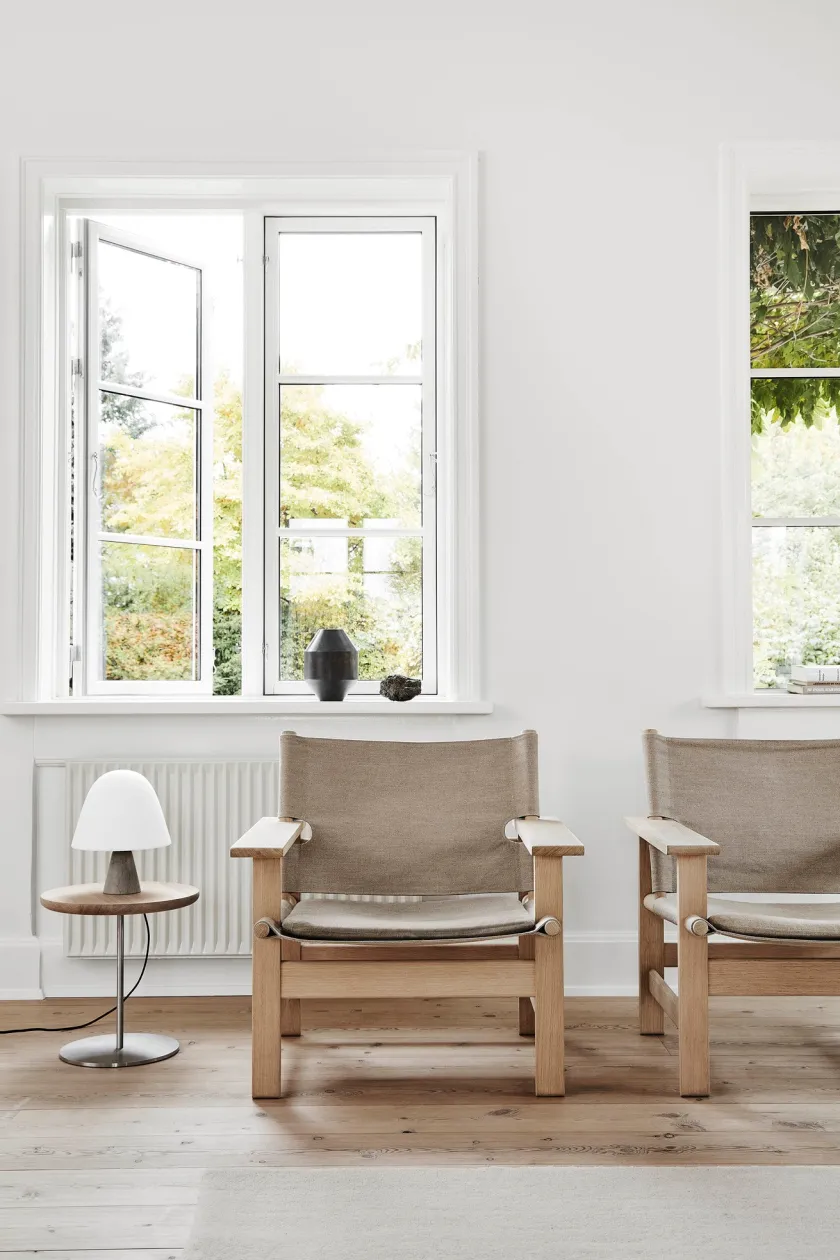Fredericia Furniture The Canvas Chair, sæbebehandlet eg natur canvas af Børge Mogensen> Loungestole|Lænestole