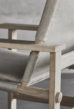 Fredericia Furniture The Canvas Chair, sæbebehandlet eg natur canvas af Børge Mogensen><noscript><img width=
