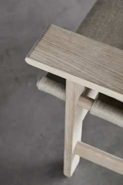 Fredericia Furniture The Canvas Chair, sæbebehandlet eg natur canvas af Børge Mogensen><noscript><img width=