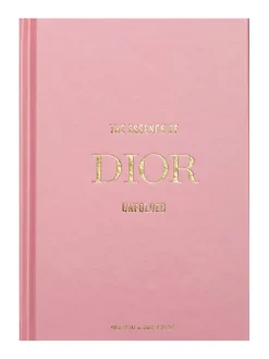 New Mags The Essence of Chanel fra><noscript><img width=