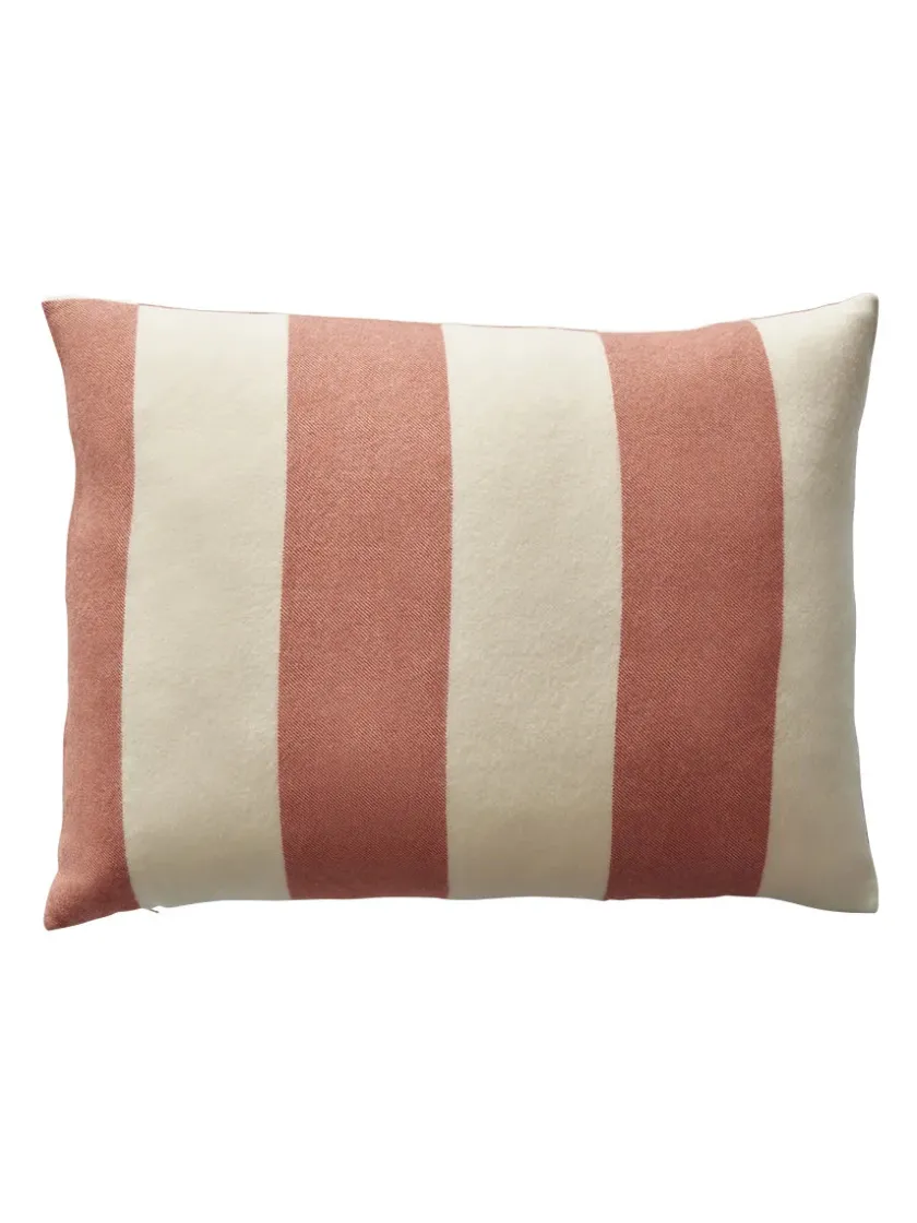 Silkeborg Uldspinderi The Sweater Cushion, green fra> Puder Og Plaider|Puder