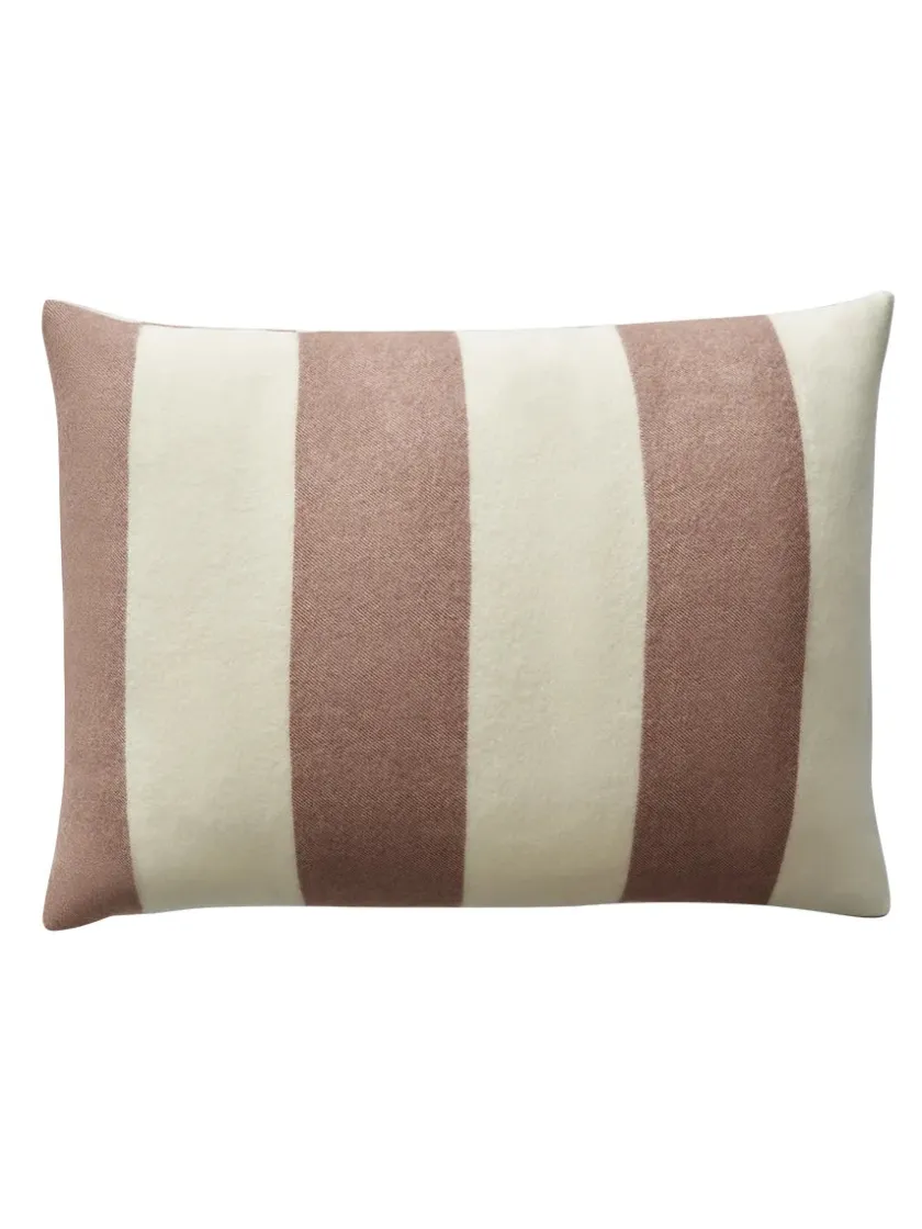 Silkeborg Uldspinderi The Sweater Cushion, orange fra> Puder Og Plaider|Puder
