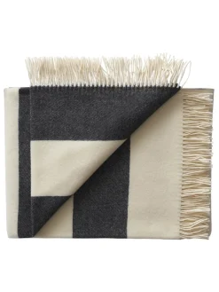 Silkeborg Uldspinderi The Sweater Plaid, black fra> Gaver Til Ham|Gaver Til Hende