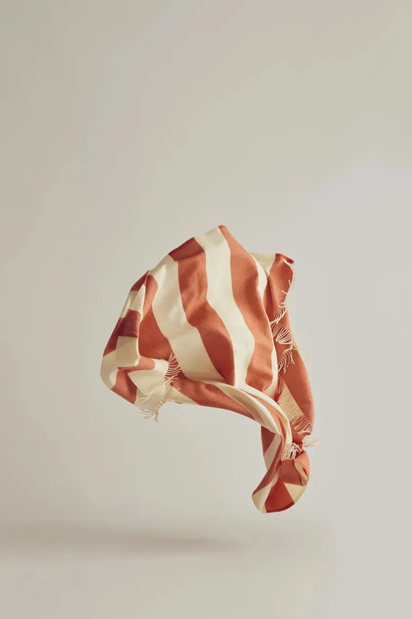 Silkeborg Uldspinderi The Sweater Plaid, rose fra> Puder Og Plaider