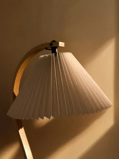 GUBI Timberline Table Lamp fra><noscript><img width=