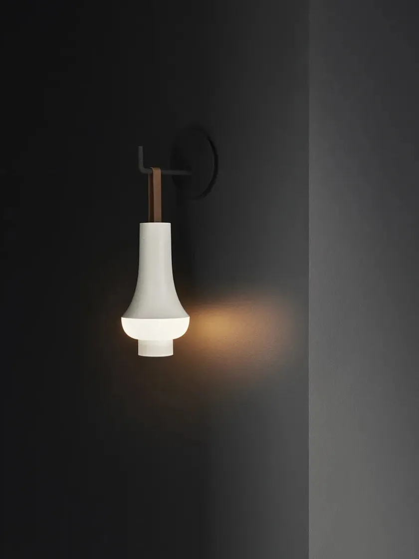 Louis Poulsen Tomoshi Portable, white fra> Portable Lamper|Spots