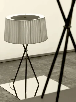 Santa & Cole Tripode Bordlampe, bretona stripe fra Santa and Cole><noscript><img width=