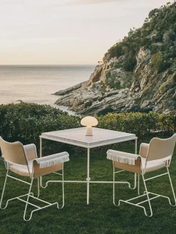 GUBI Tropique Outdoor Spisestol m/frynser fra><noscript><img width=