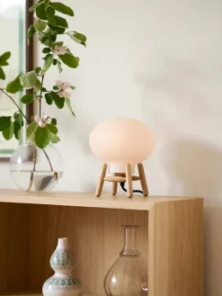 FDB Møbler U6 Mini Hiti Bordlampe, opalt glas/valnød fra> Spots