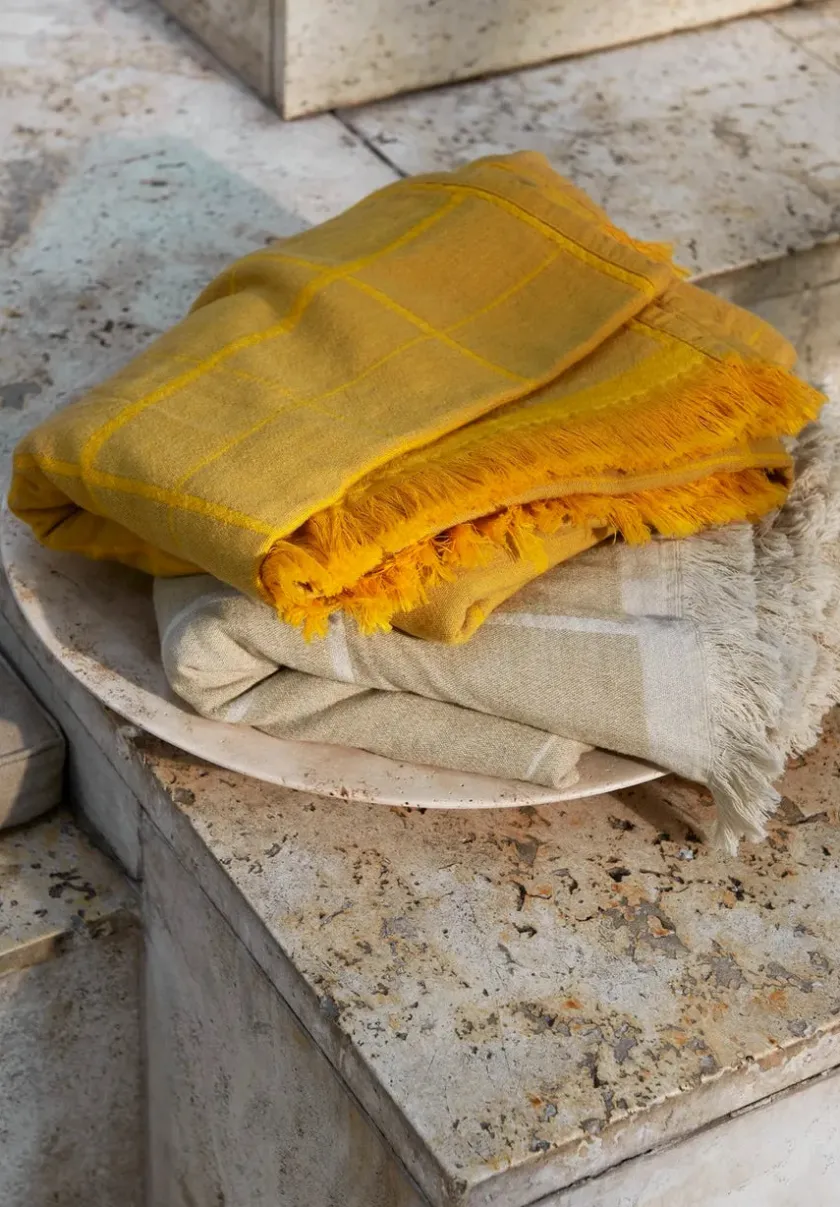 &Tradition Untitled Throw Plaid AP10 fra> Puder Og Plaider