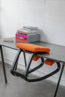 Variér Variable Stol, light brown/vidar fra Varier Furniture><noscript><img width=