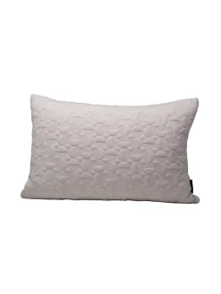 Fritz Hansen Vertigo Pude 60x40 i sand af Arne Jacobsen> Puder Og Plaider|Puder