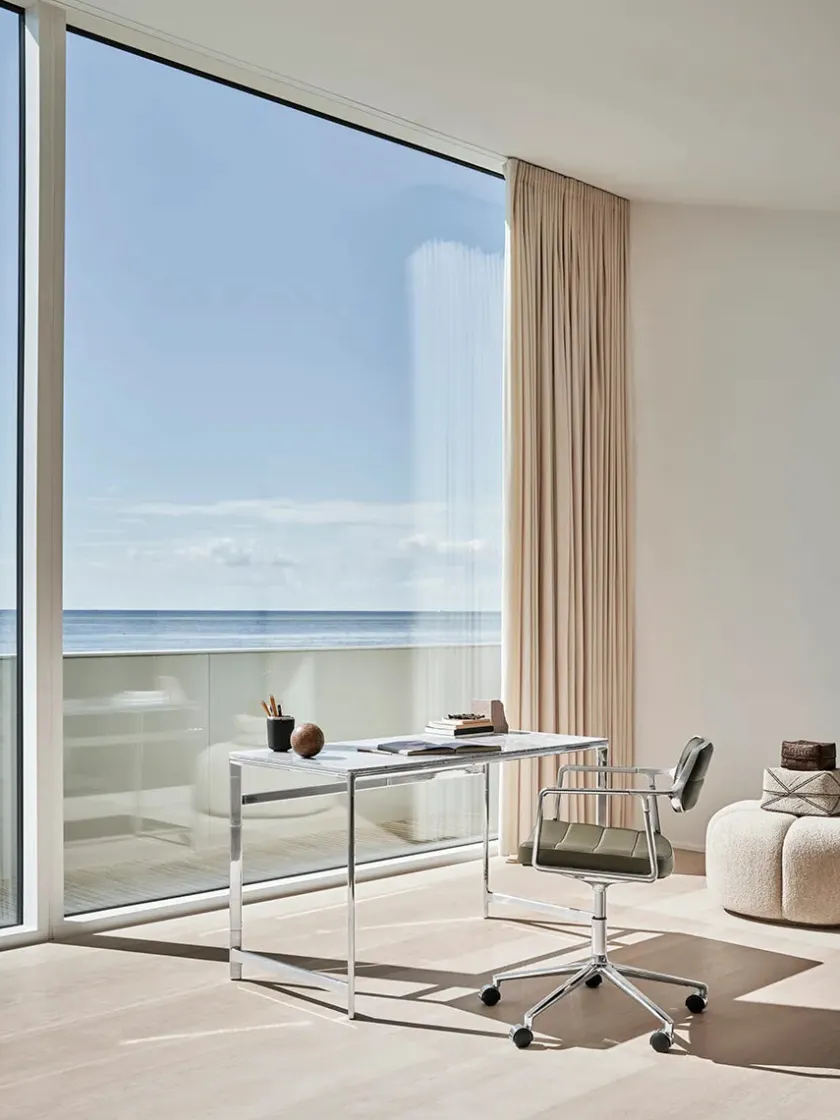 Vipp 453 Swivel+ Chair, bosco grøn læder fra> Kontorstole
