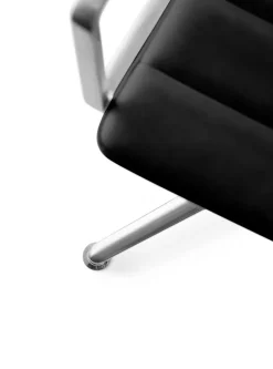 Vipp 452 Swivel Chair, camel læder fra><noscript><img width=