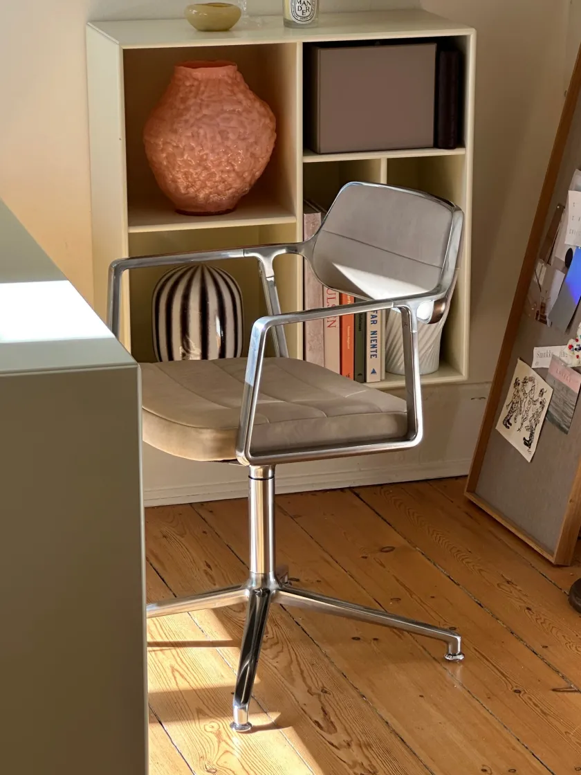 Vipp 453 Swivel Chair, Light Grey, Special Edition fra> Spisebordsstole